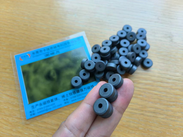 速度传感器磁铁