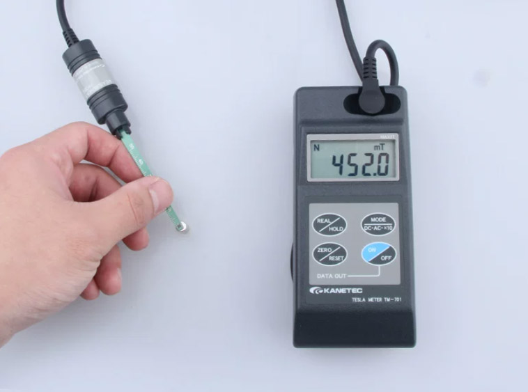 4500高斯磁铁高斯计测量